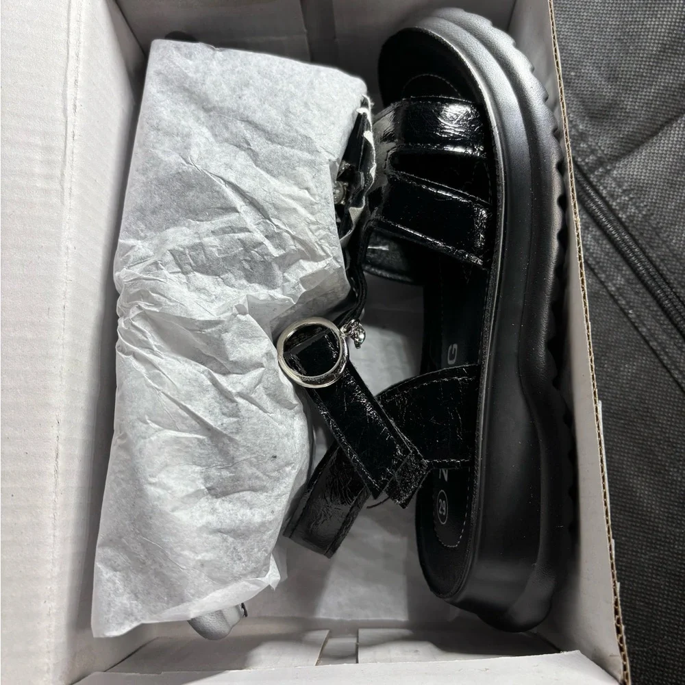 Black Sandals with Floral Design - kids